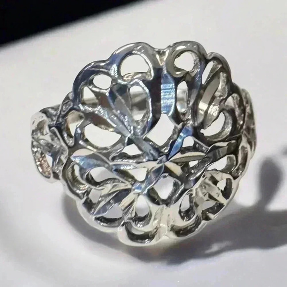 Vintage Signed Gold-Plated Sterling Silver Filigree Ring (5.5) - Picture 2 of 5